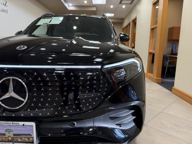 Used 2024 Mercedes-Benz EQB 250+ image 24