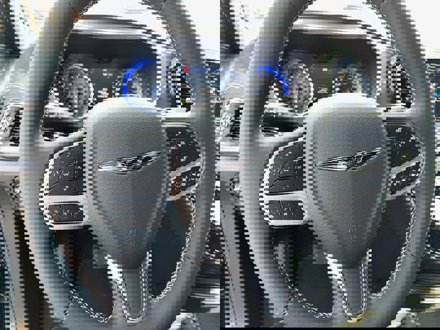 New 2026 Chrysler Pacifica Select image 10