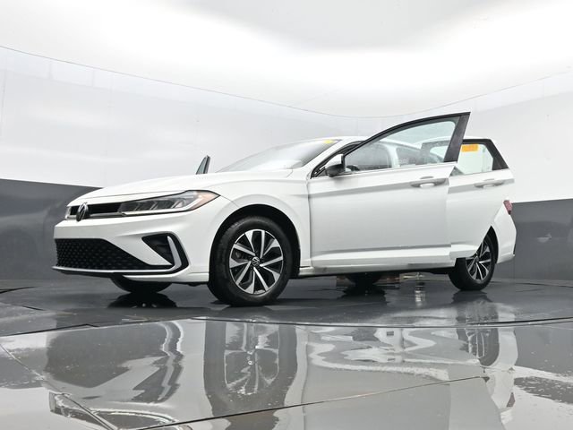Used 2025 Volkswagen Jetta S FWD image 30