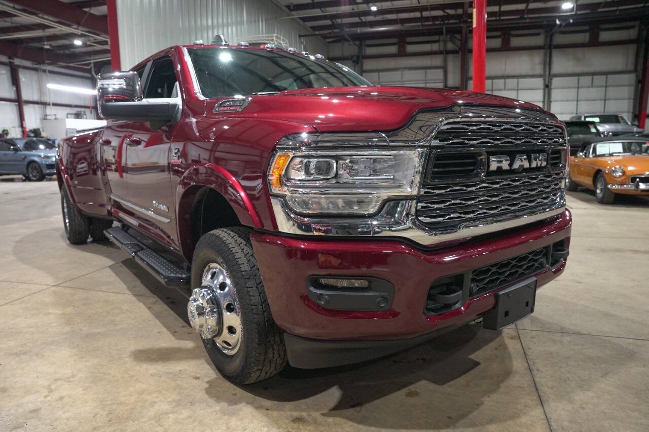 Used 2024 RAM 3500 Limited AWD/4WD image 12