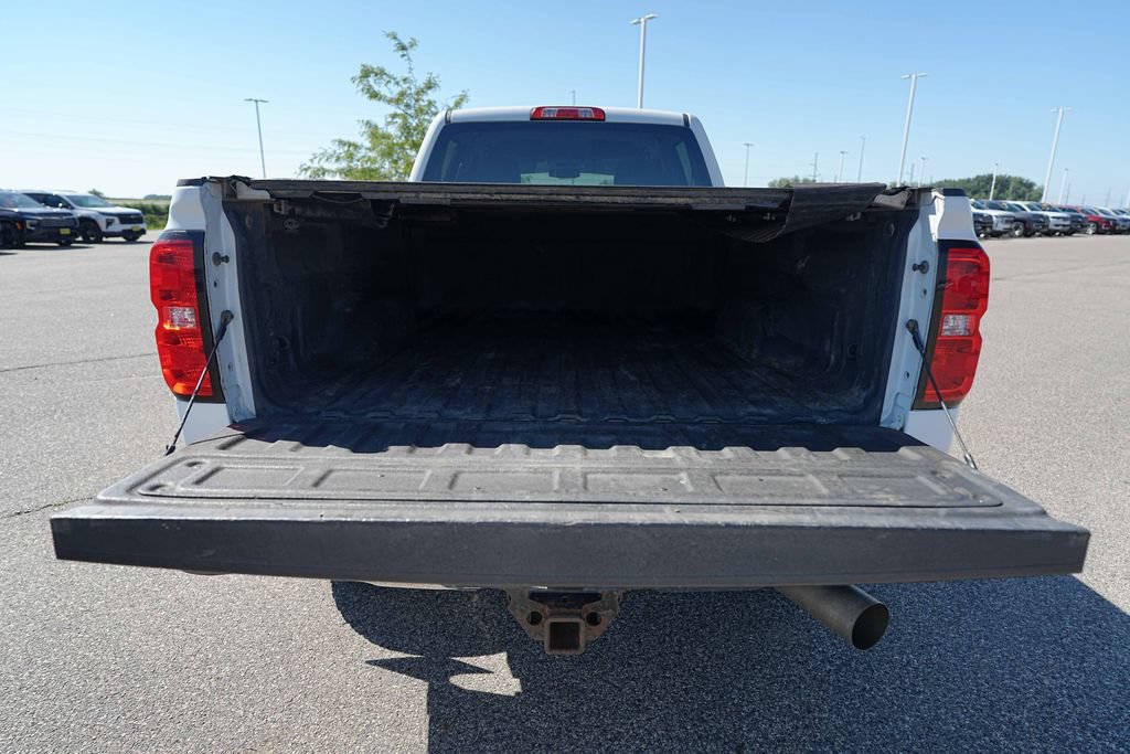 Used 2018 Chevrolet Silverado 3500 W/T w/ WT Convenience Package AWD/4WD image 12
