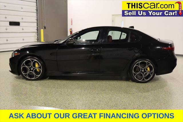 Used 2021 Alfa Romeo Giulia Ti Sport w/ Carbon Package AWD/4WD image 4