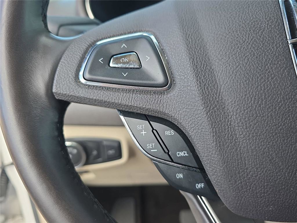 Used 2017 Lincoln MKC Reserve image 26