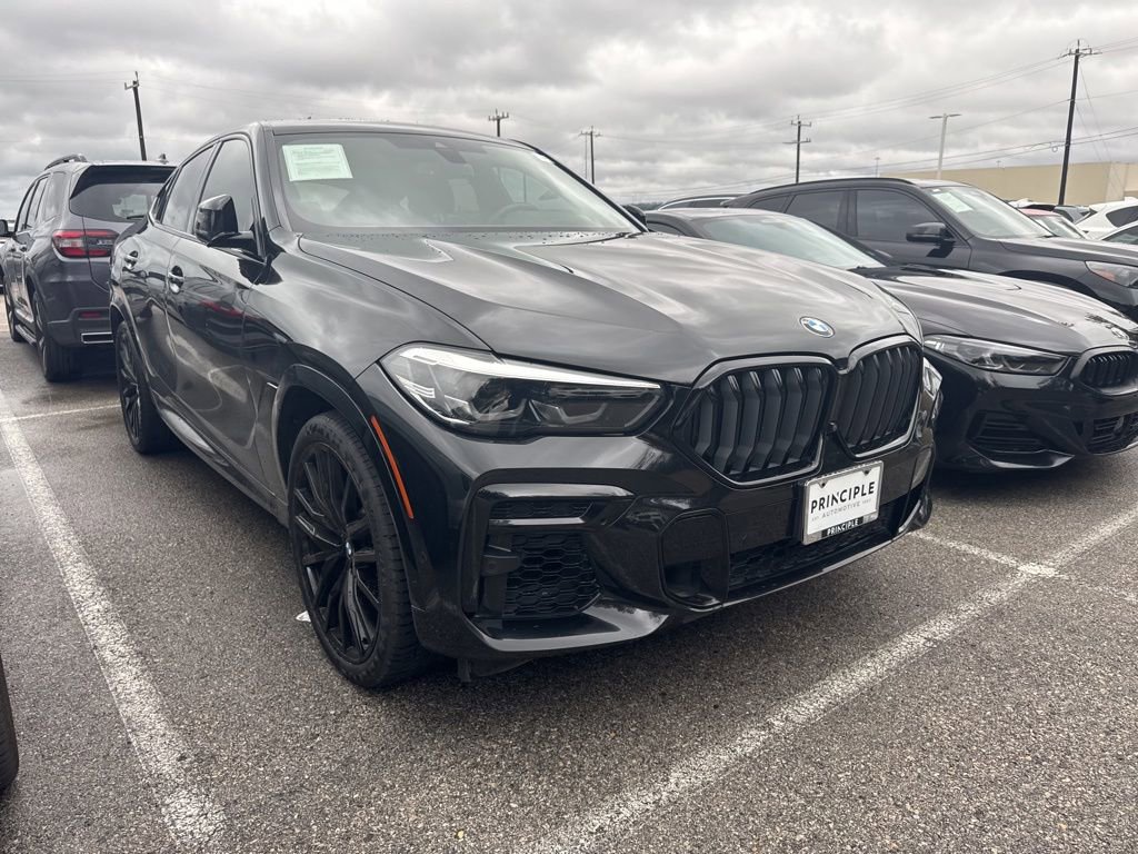 Certified 2022 BMW X6 xDrive40i w/ M Sport Package AWD/4WD image 2