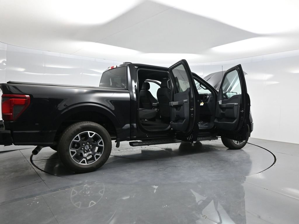 Used 2025 Ford F150 STX w/ Equipment Group 200A RWD image 5