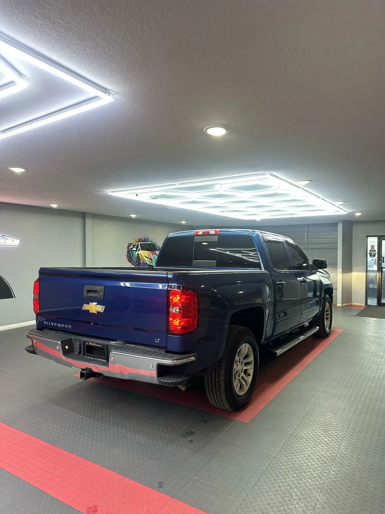 Used 2017 Chevrolet Silverado 1500 LT w/ All Star Edition image 6