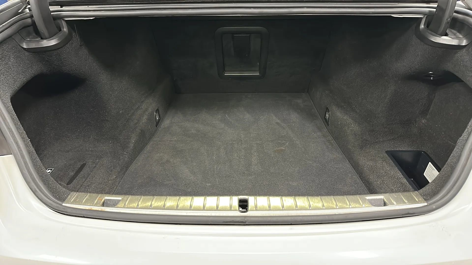 Used 2020 BMW 750i xDrive w/ Executive Package image 14