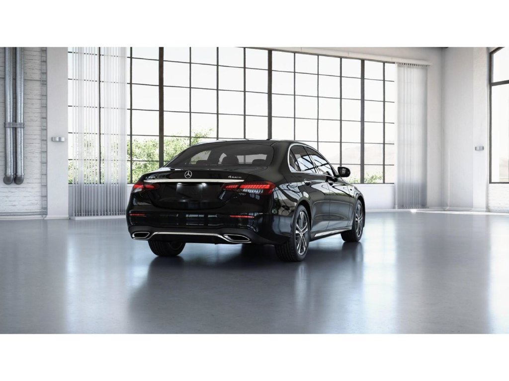 Used 2023 Mercedes-Benz E 350 4MATIC Sedan image 24