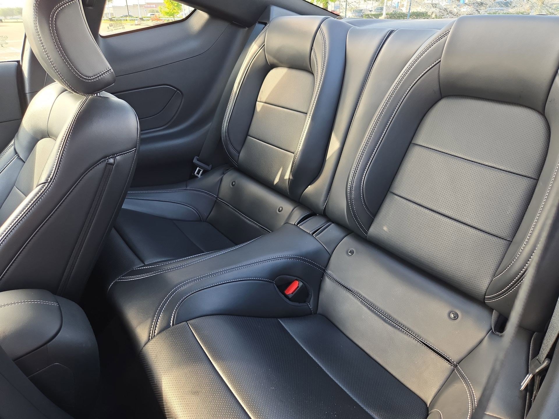 Used 2025 Ford Mustang Premium RWD image 27