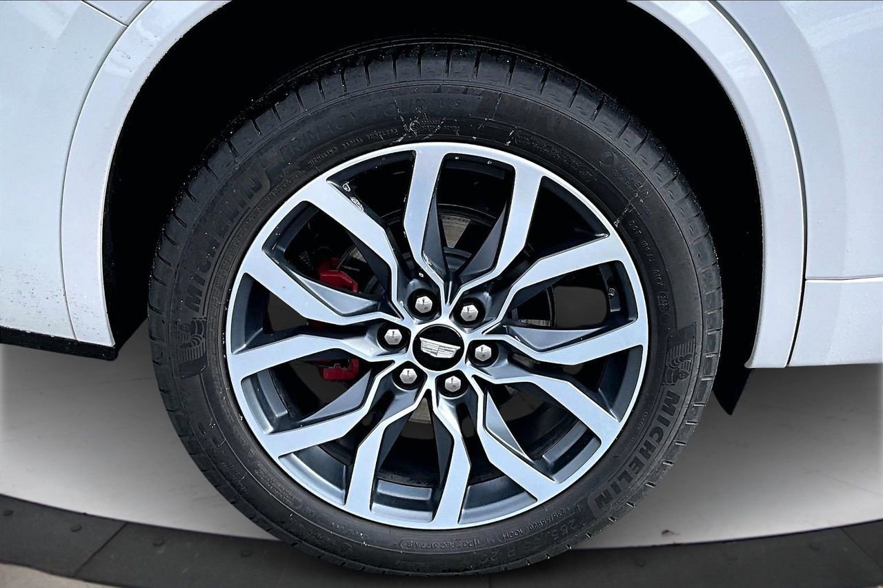 Used 2024 Cadillac XT6 Sport image 38