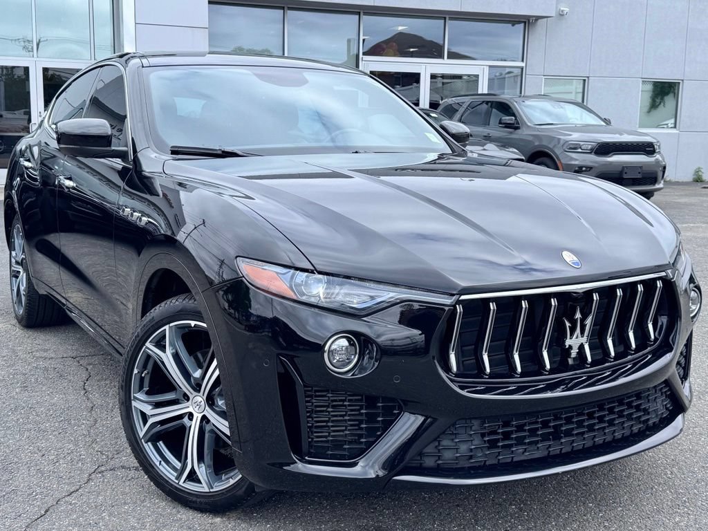 Used 2021 Maserati Levante AWD/4WD image 1