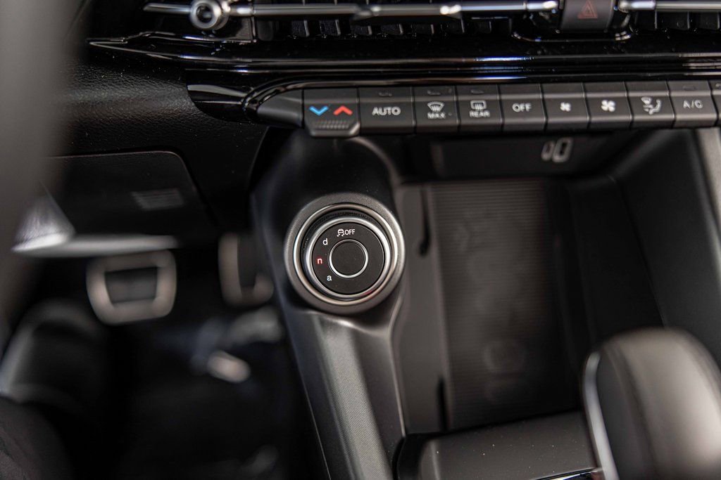 New 2025 Alfa Romeo Tonale w/ Premium Package AWD/4WD image 27