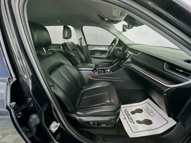 Used 2022 Jeep Grand Cherokee L Limited AWD/4WD image 33