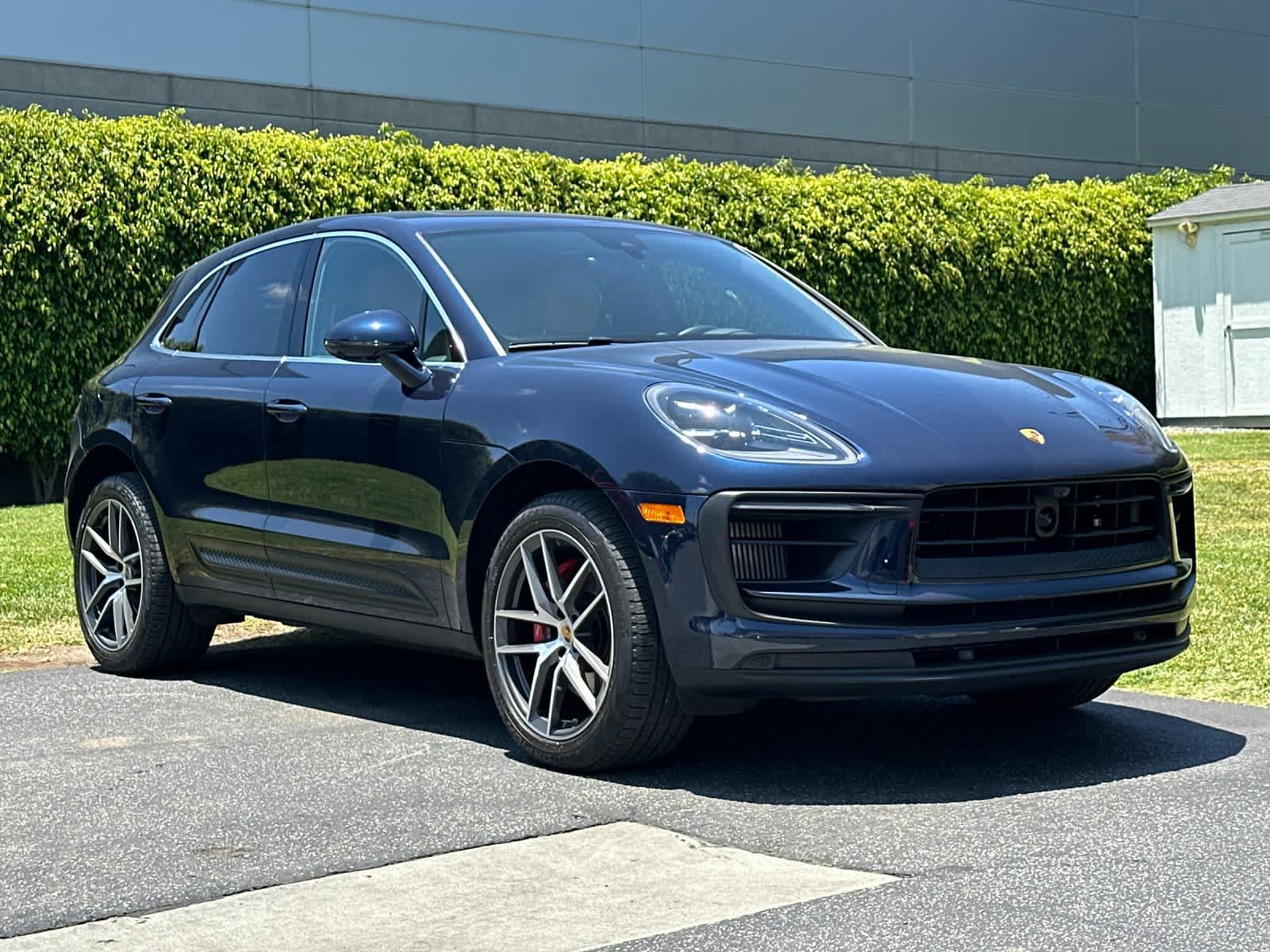 Certified 2023 Porsche Macan S AWD/4WD image 10