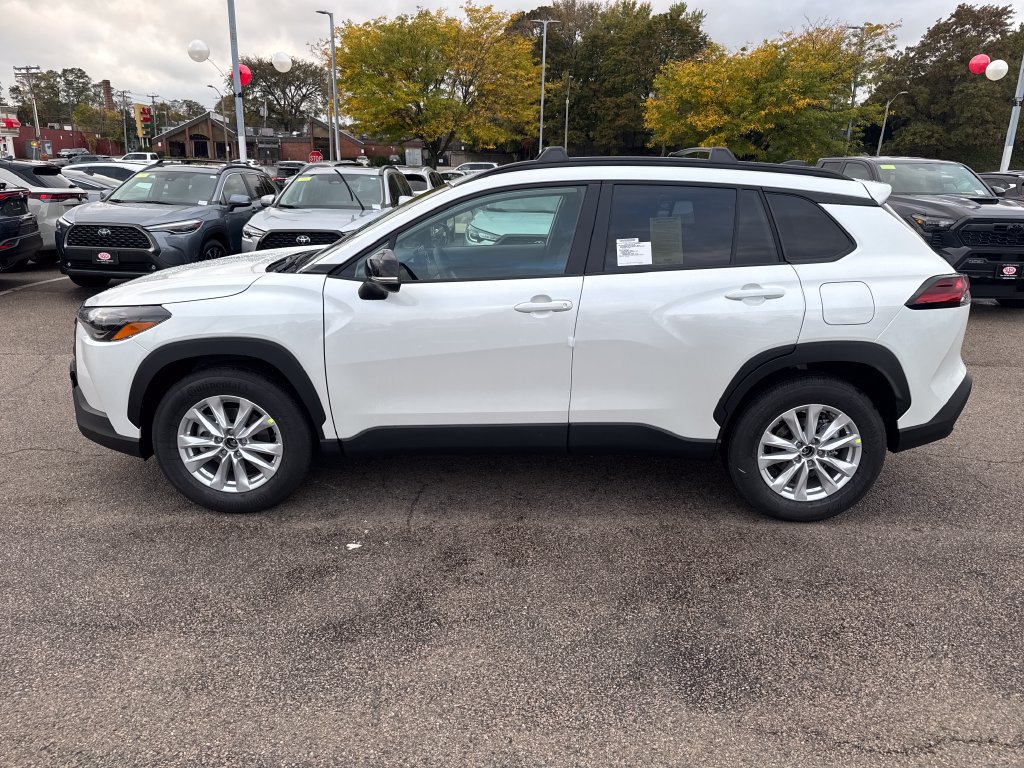 New 2026 Toyota Corolla Cross LE w/ Moonroof Package AWD/4WD image 4