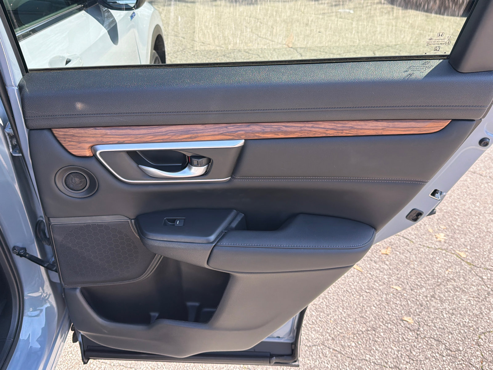 Used 2020 Honda CR-V EX-L image 17