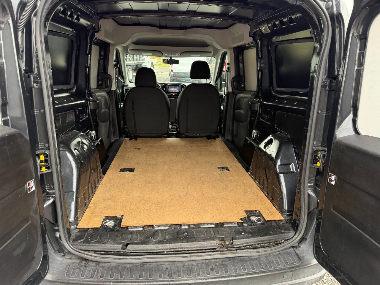 Used 2018 RAM ProMaster City Tradesman image 18