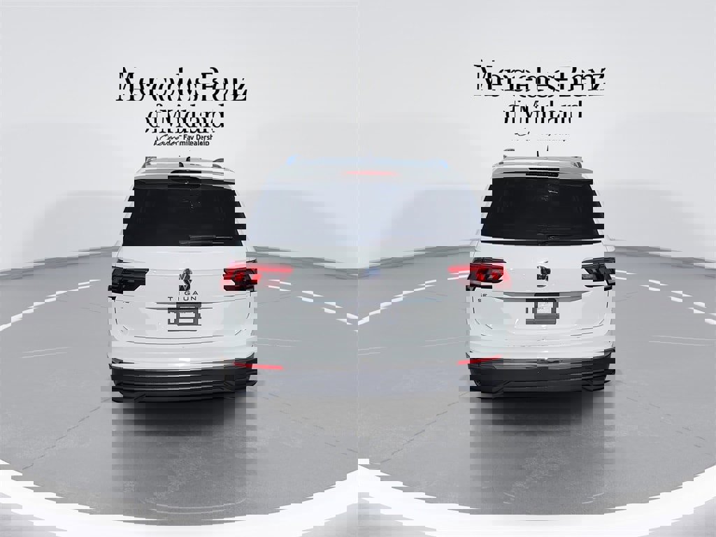 Used 2024 Volkswagen Tiguan SE image 7