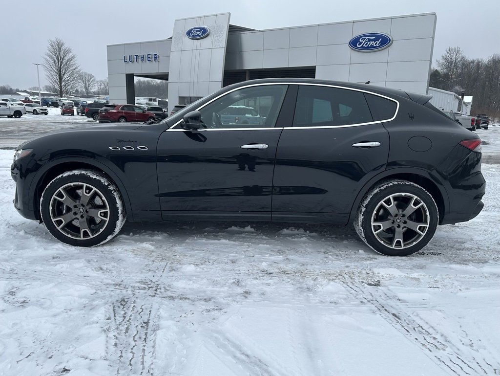 Used 2023 Maserati Levante Modena image 2