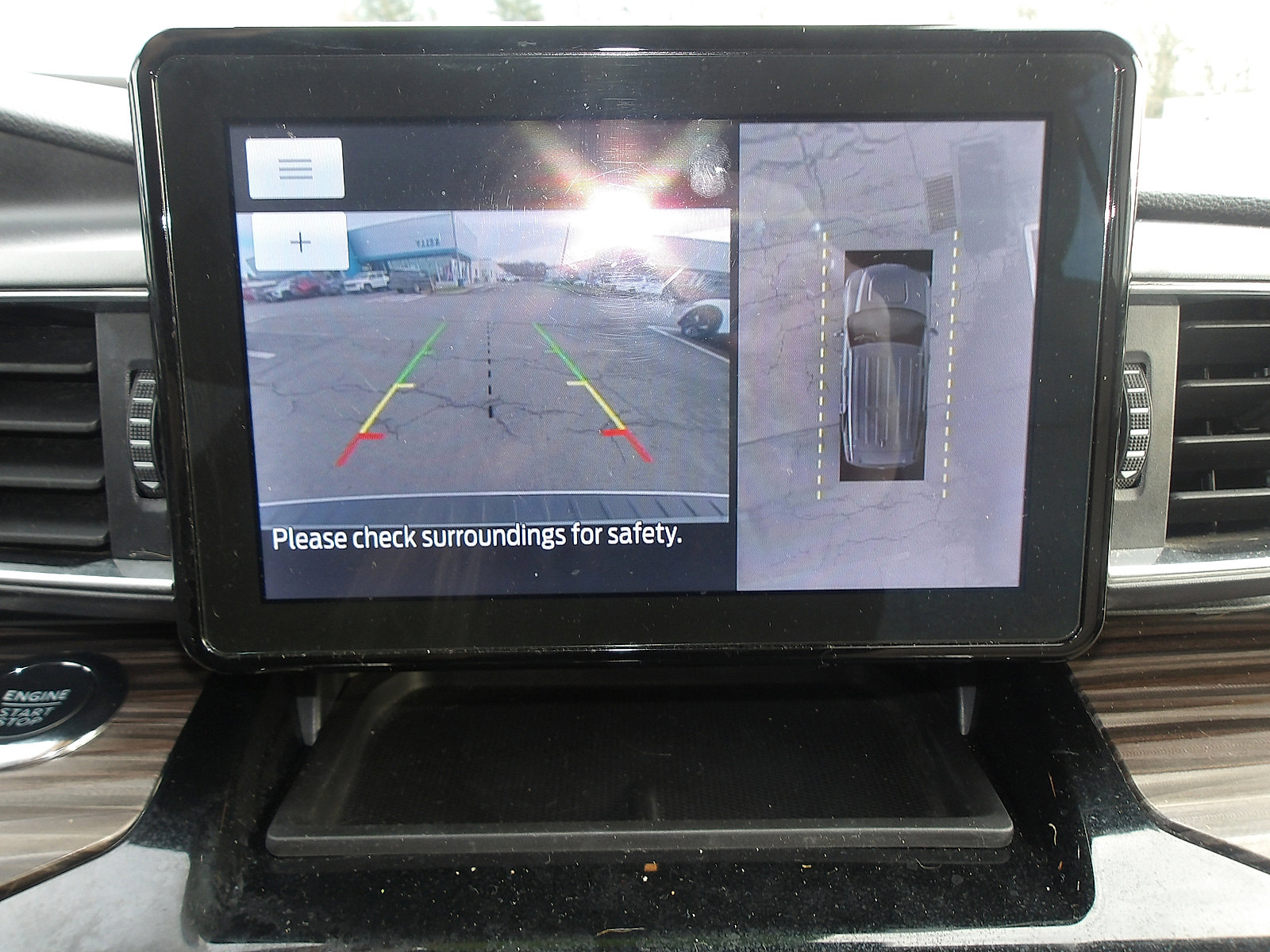 Used 2023 Ford Explorer Limited image 21