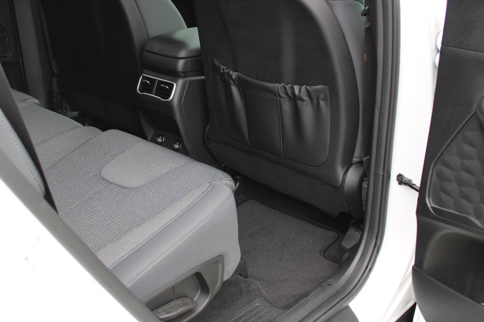 Used 2023 Hyundai Santa Fe SEL image 40