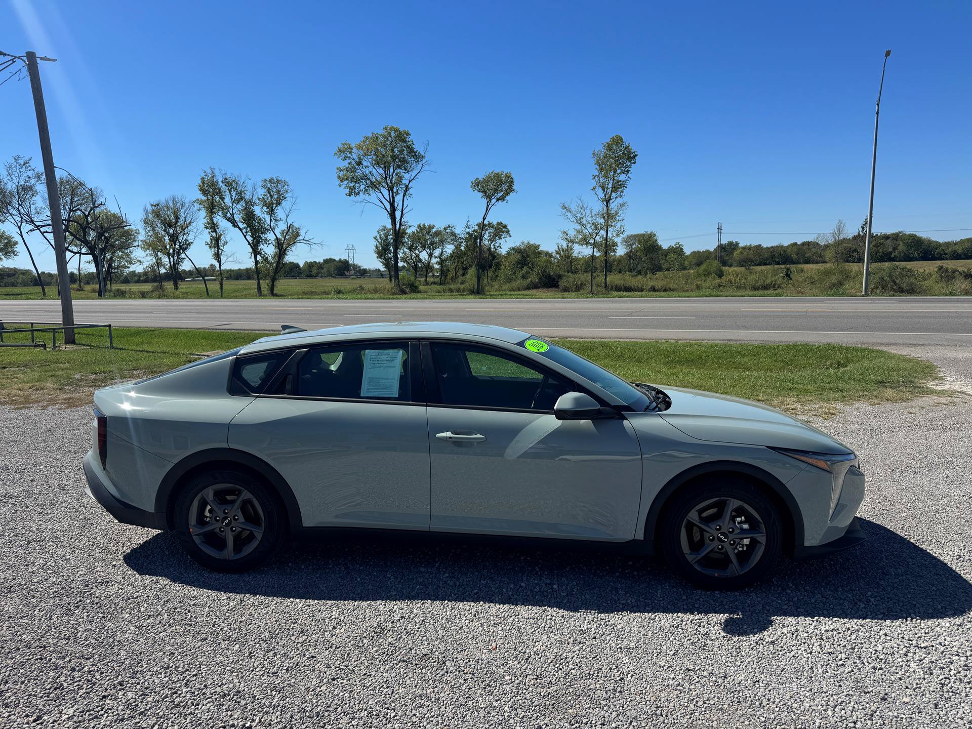 Used 2026 Kia K4 FWD image 2