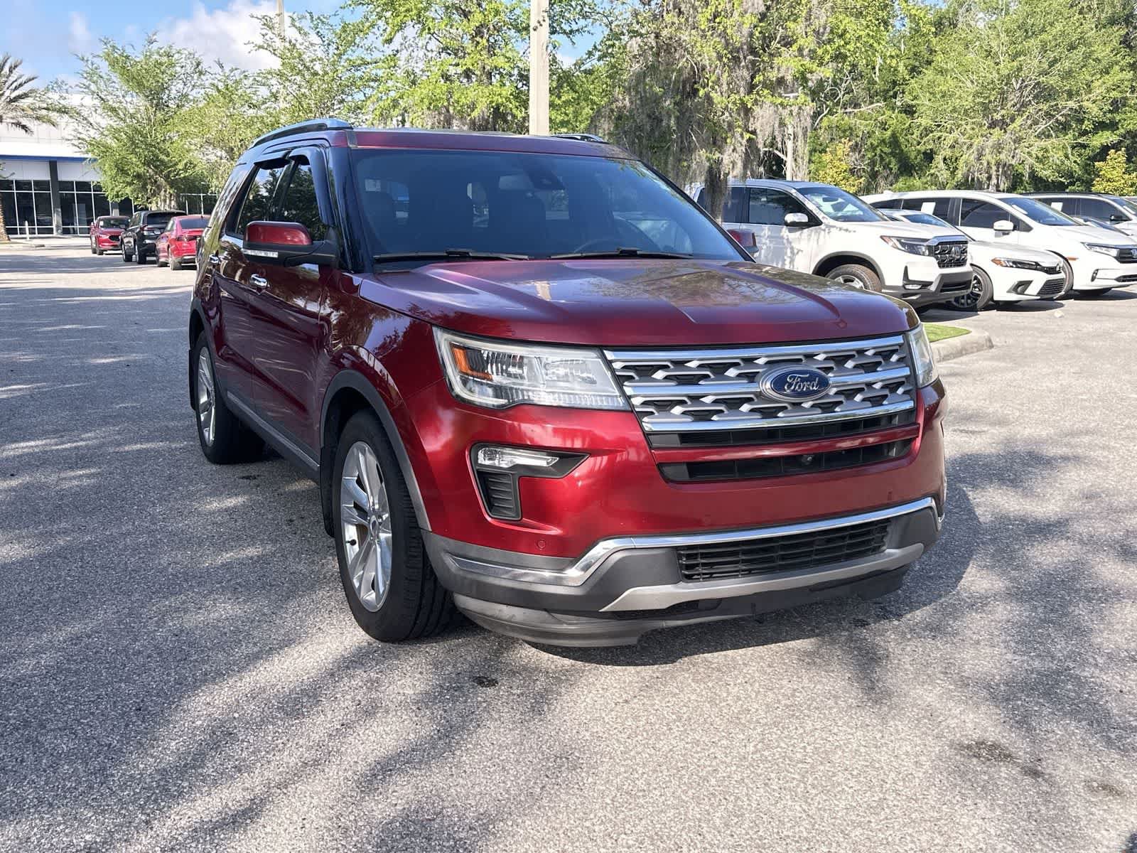 Used 2018 Ford Explorer Limited w/ Ford Safe & Smart Package FWD image 8