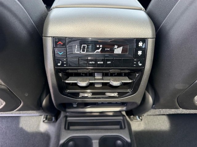 New 2026 Jeep Grand Cherokee L Limited AWD/4WD image 12