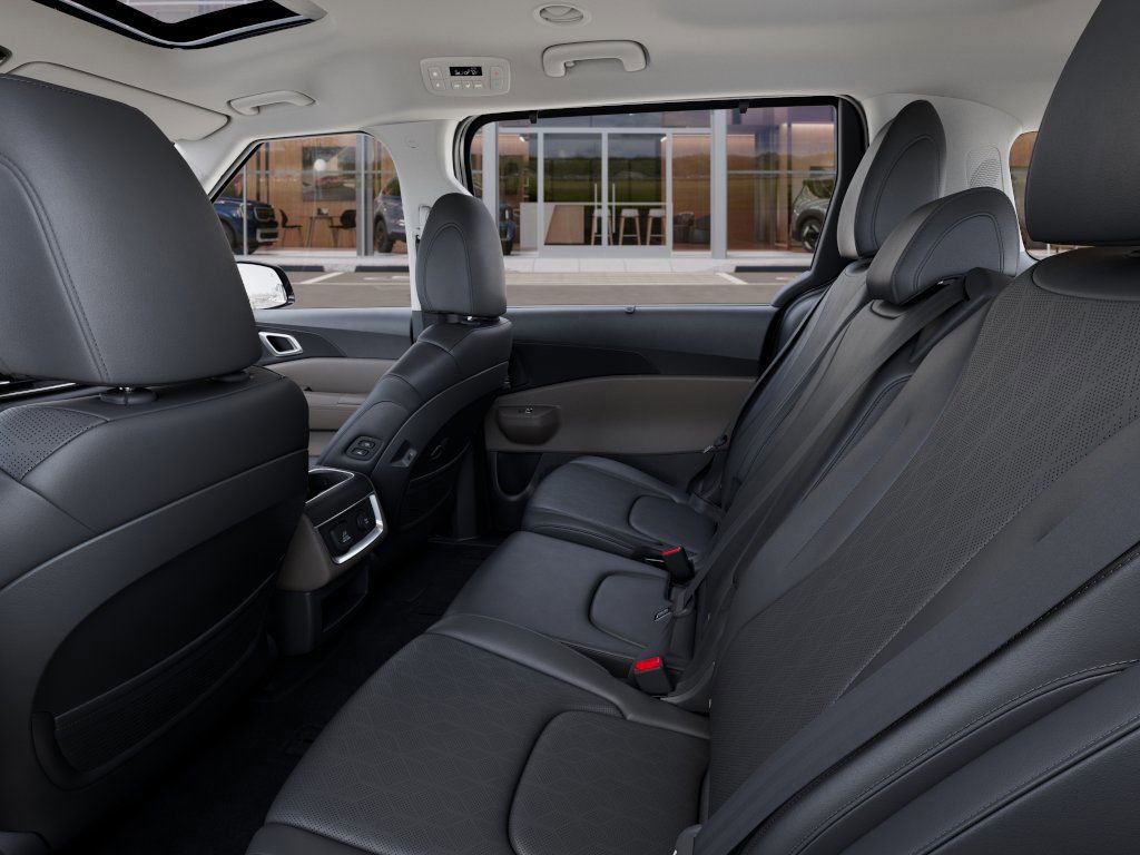 New 2026 Kia Carnival SX image 18