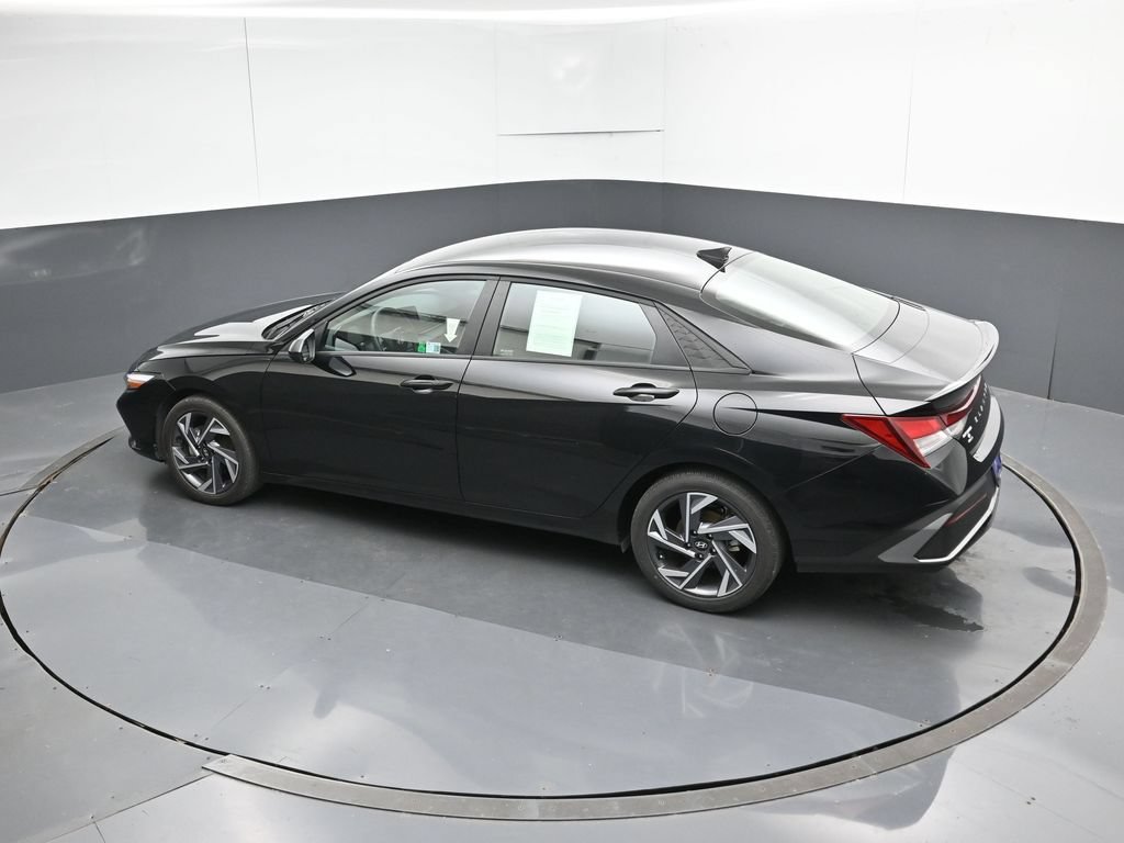 Certified 2025 Hyundai Elantra Sport FWD image 49