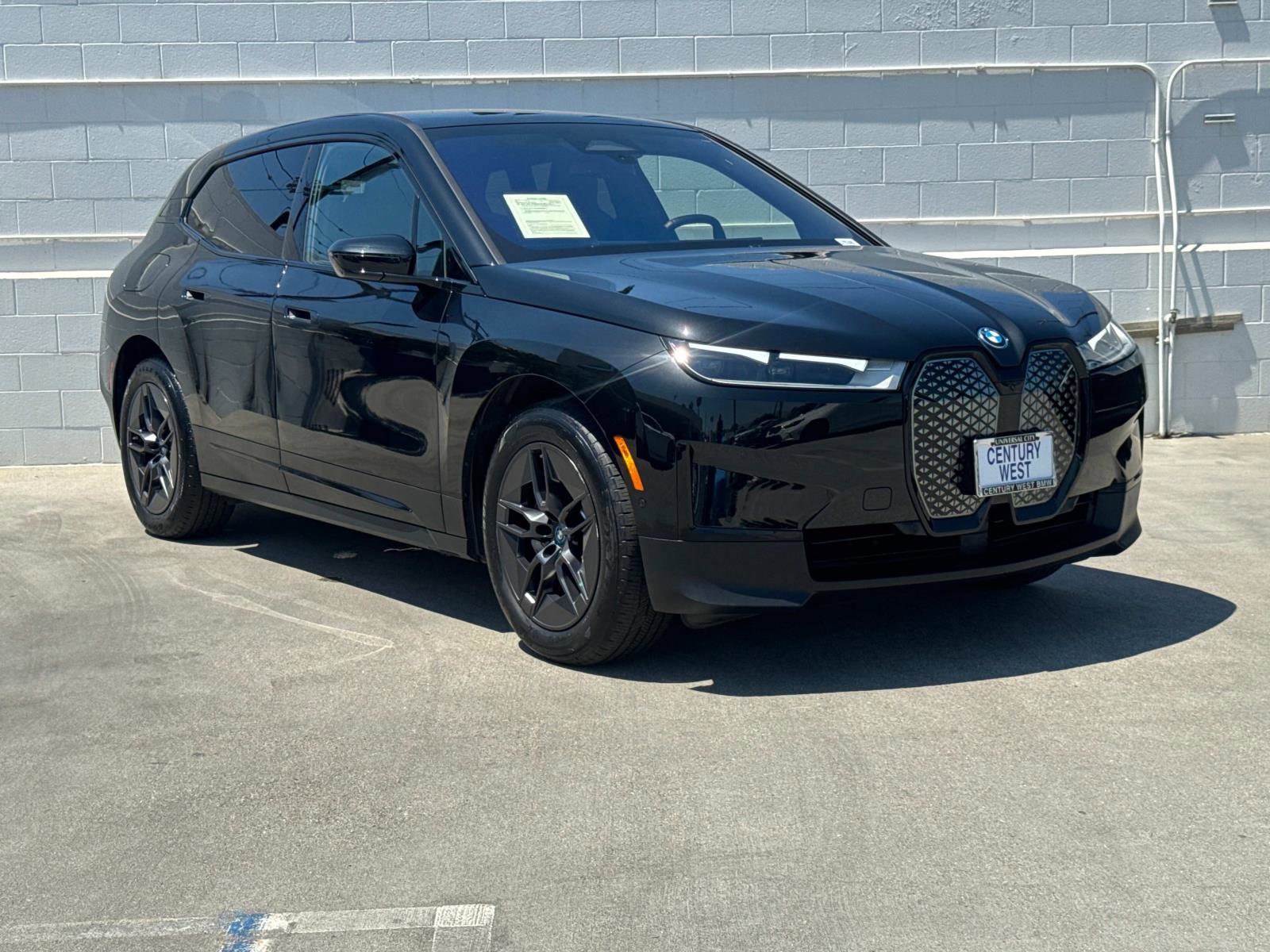 Used 2025 BMW iX xDrive50 w/ Convenience Package