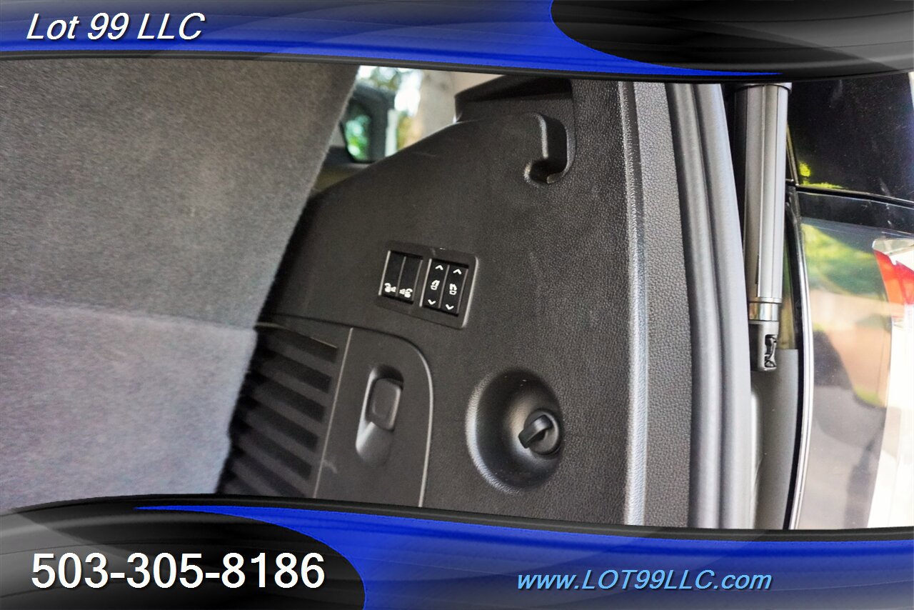 Used 2016 GMC Yukon SLT w/ Open Road Package AWD/4WD image 36