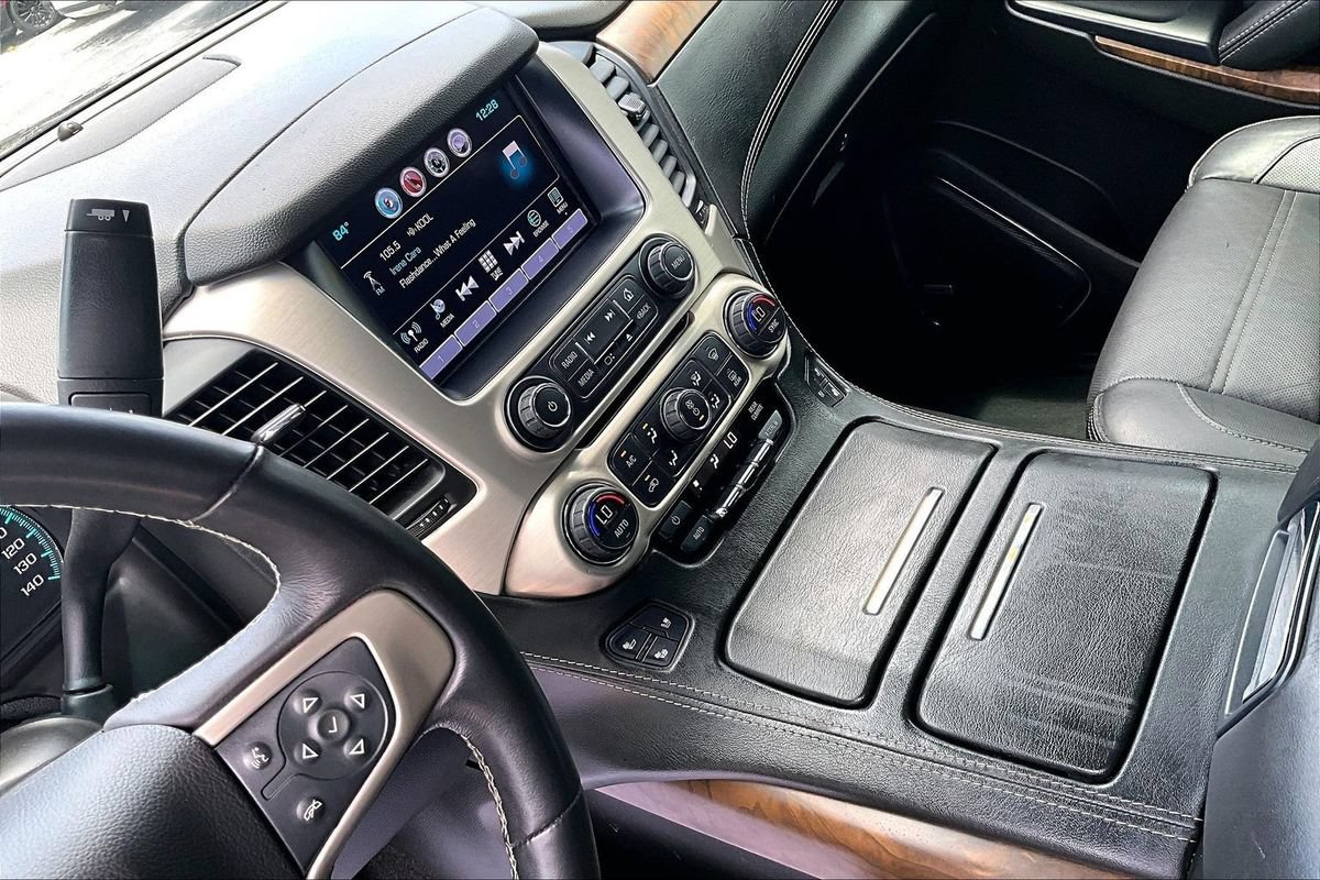 Used 2018 GMC Yukon Denali AWD/4WD image 18