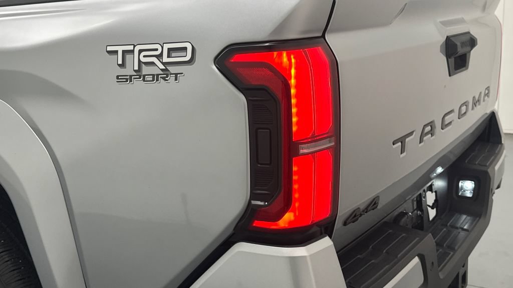 Used 2024 Toyota Tacoma TRD Sport w/ TRD Sport Premium Package AWD/4WD image 22