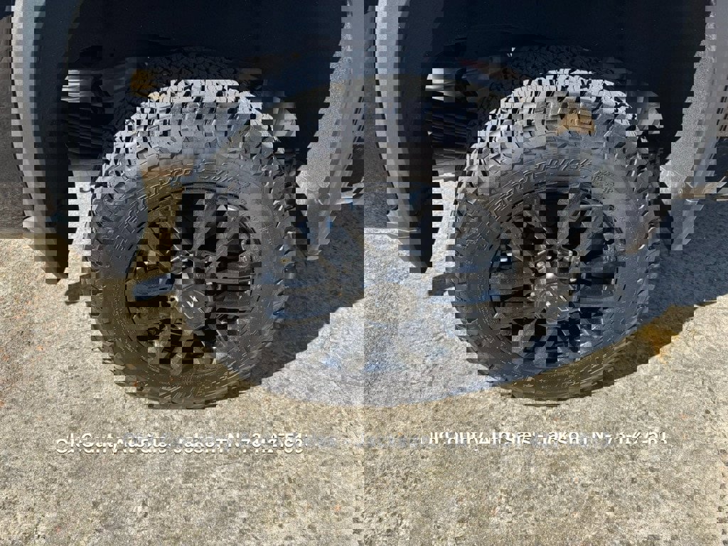 Used 2025 Chevrolet Silverado 2500 High Country w/ Midnight Edition image 18