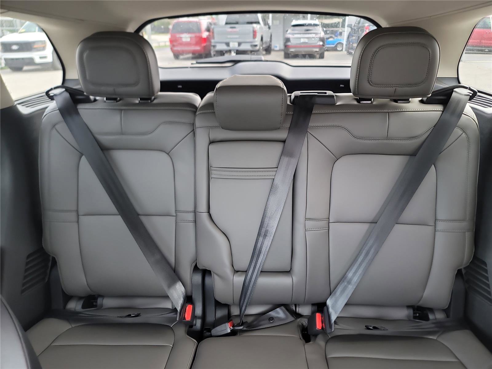 New 2026 Lincoln Corsair Premiere image 11