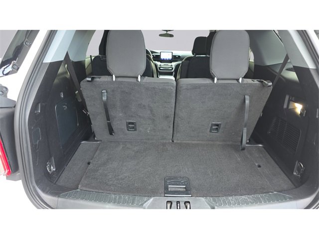 Used 2020 Ford Explorer XLT w/ Comfort Package image 10