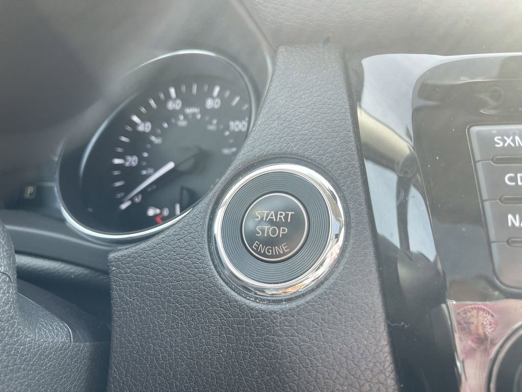 Used 2017 Nissan Rogue SL w/ SL Premium Package image 14