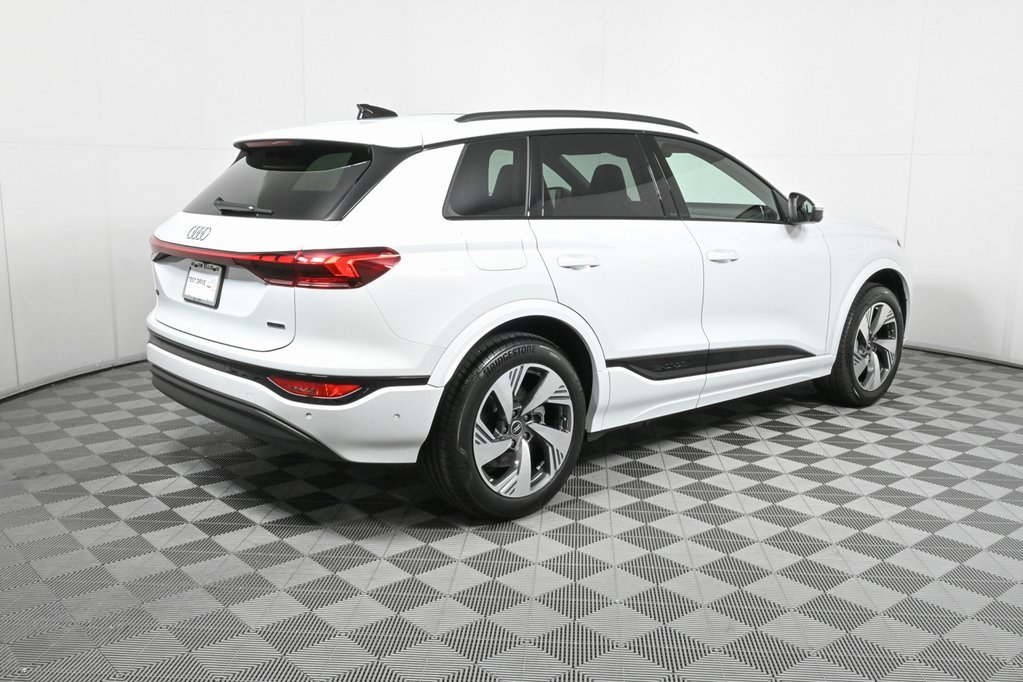 New 2025 Audi Q6 e-tron Premium Plus image 3