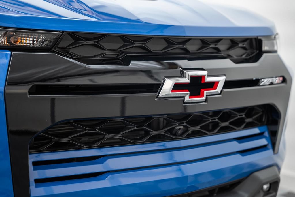 New 2026 Chevrolet Colorado ZR2 w/ Technology Package AWD/4WD image 12