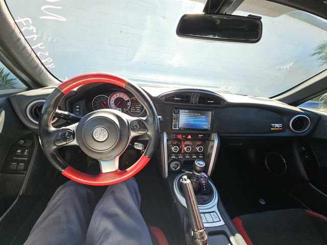 Used 2019 Toyota 86 TRD SE RWD image 4