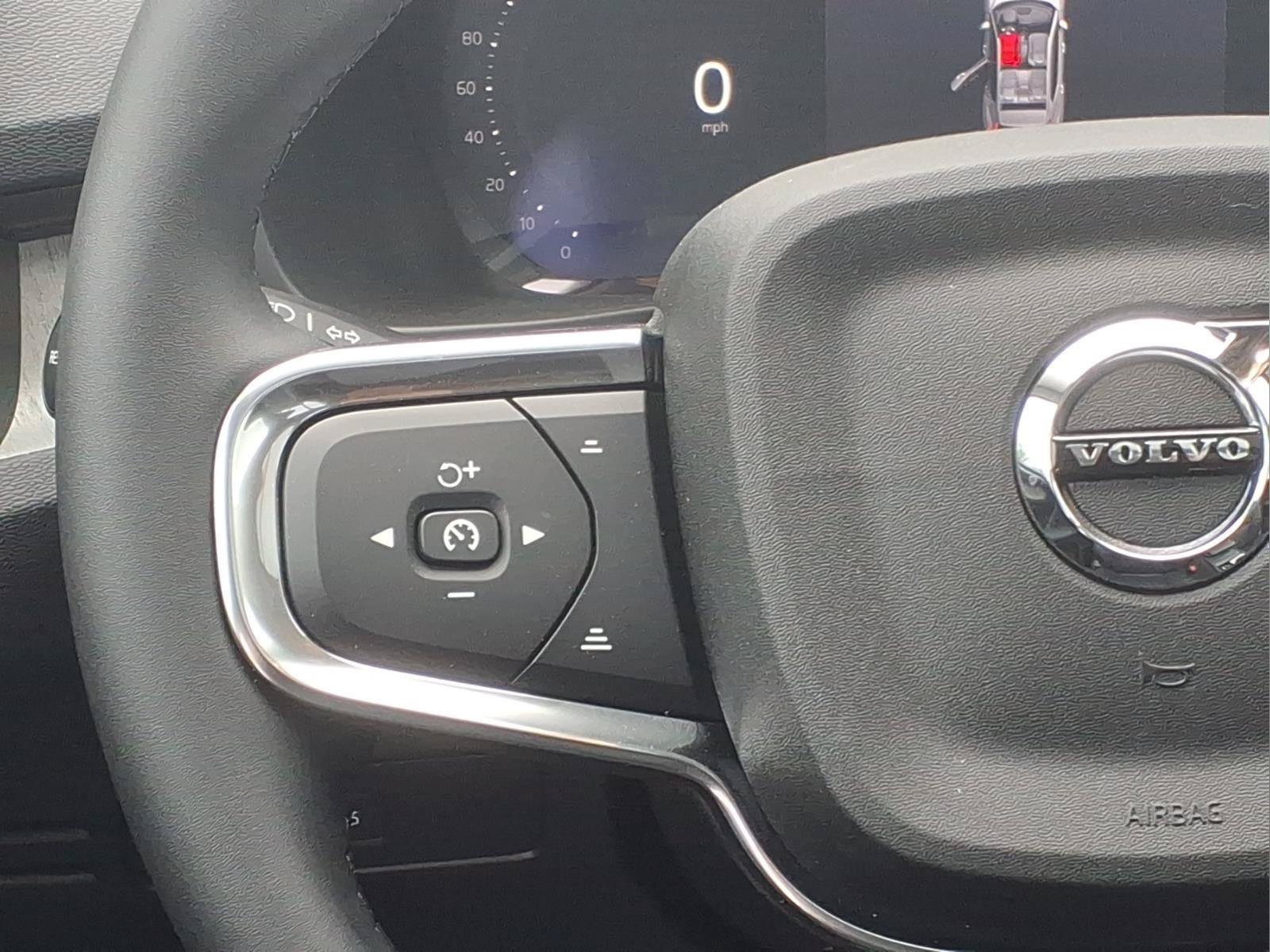 New 2026 Volvo XC40 B5 Plus w/ Climate Package AWD/4WD image 10