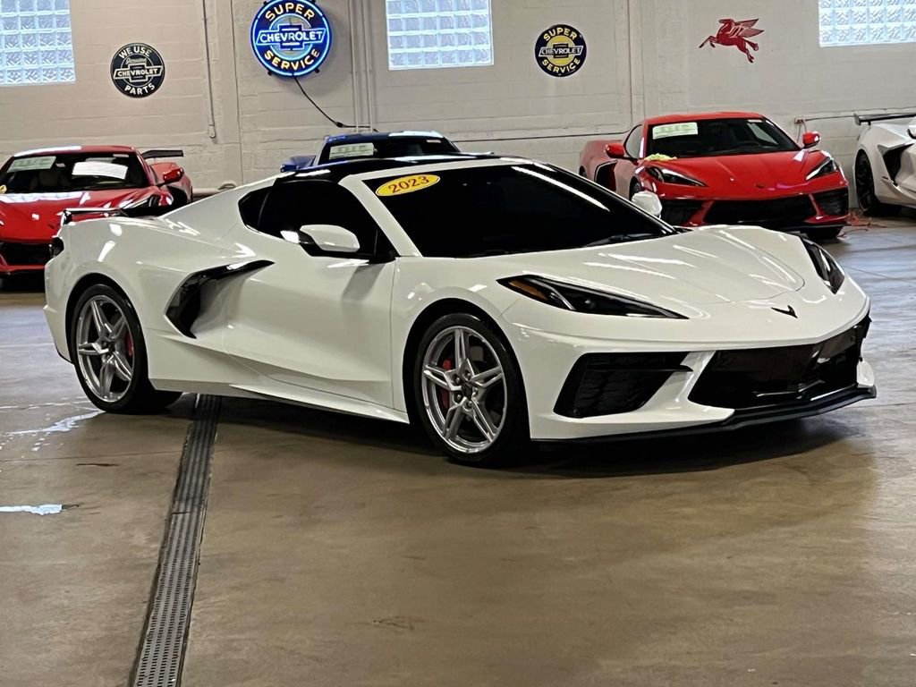 Used 2023 Chevrolet Corvette Stingray Preferred Cpe w/ Z51 Performance Package RWD image 8