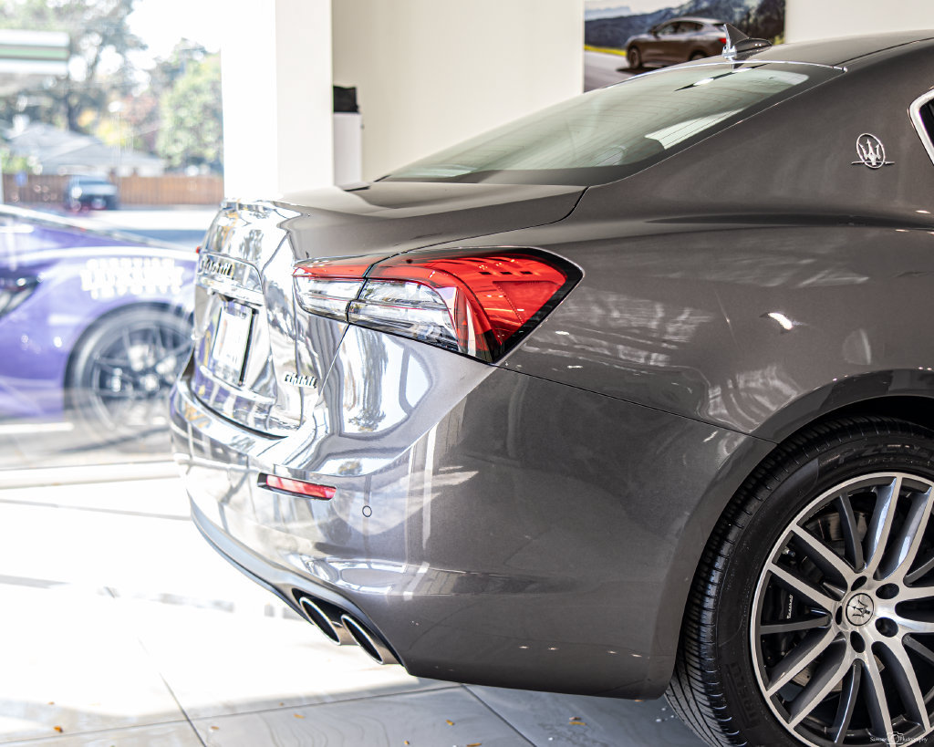 Used 2021 Maserati Ghibli S Q4 AWD/4WD image 12