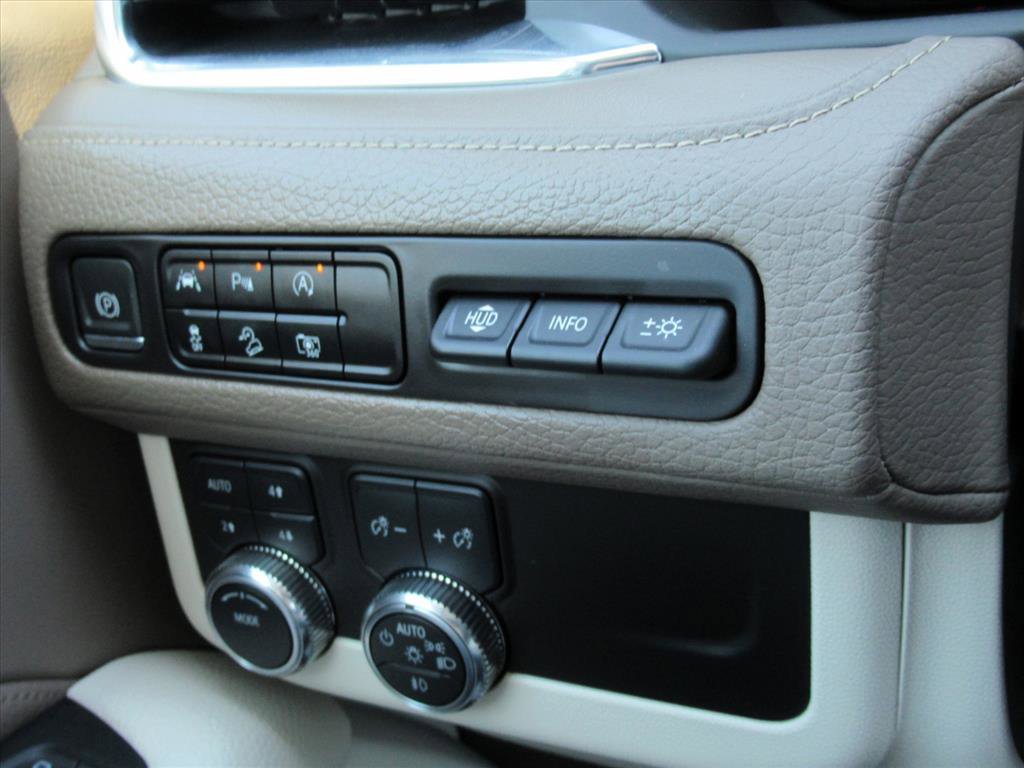 Used 2023 GMC Yukon Denali image 26