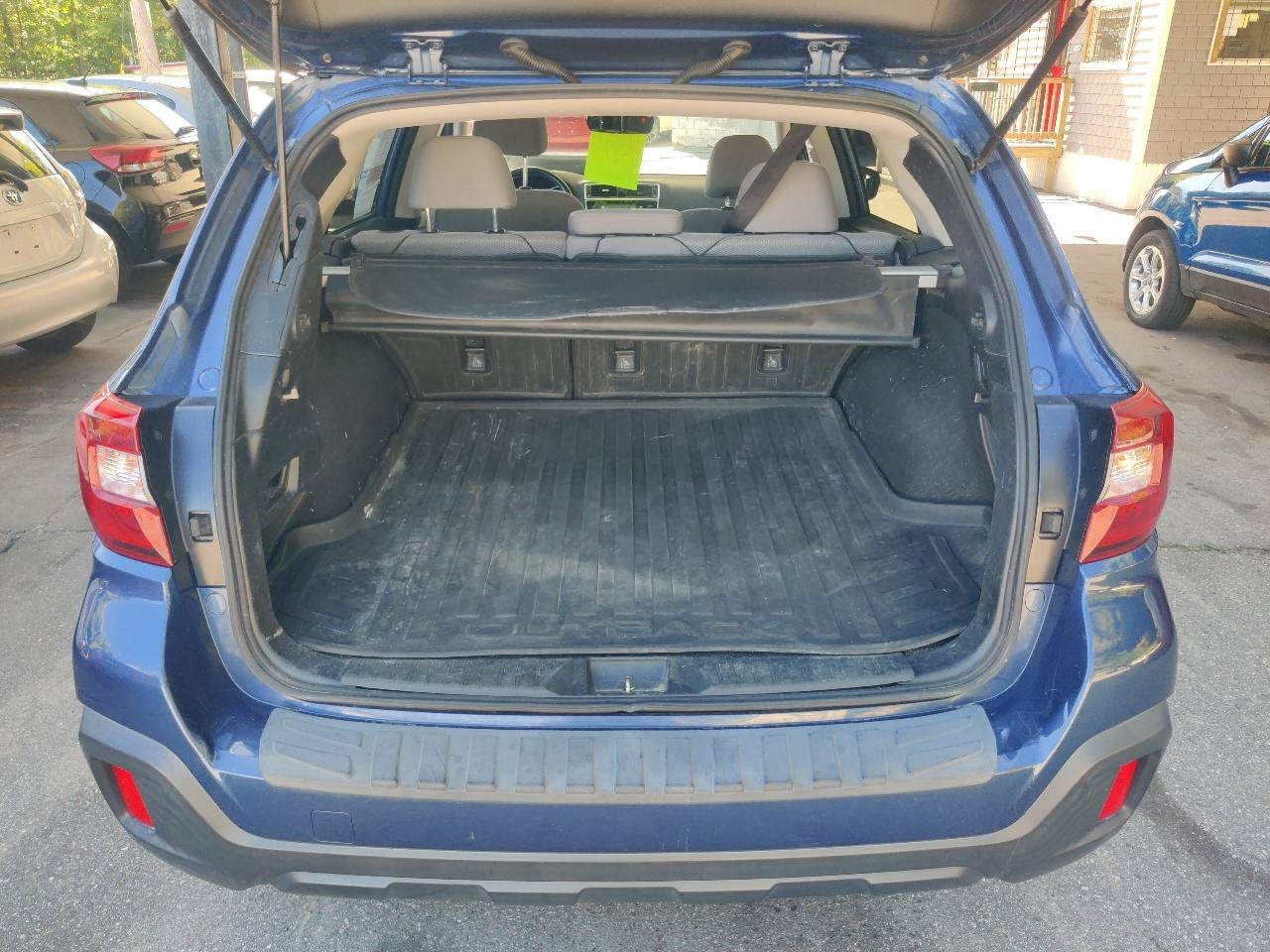 Used 2019 Subaru Outback 2.5i Premium w/ Popular Package #2 AWD/4WD image 14