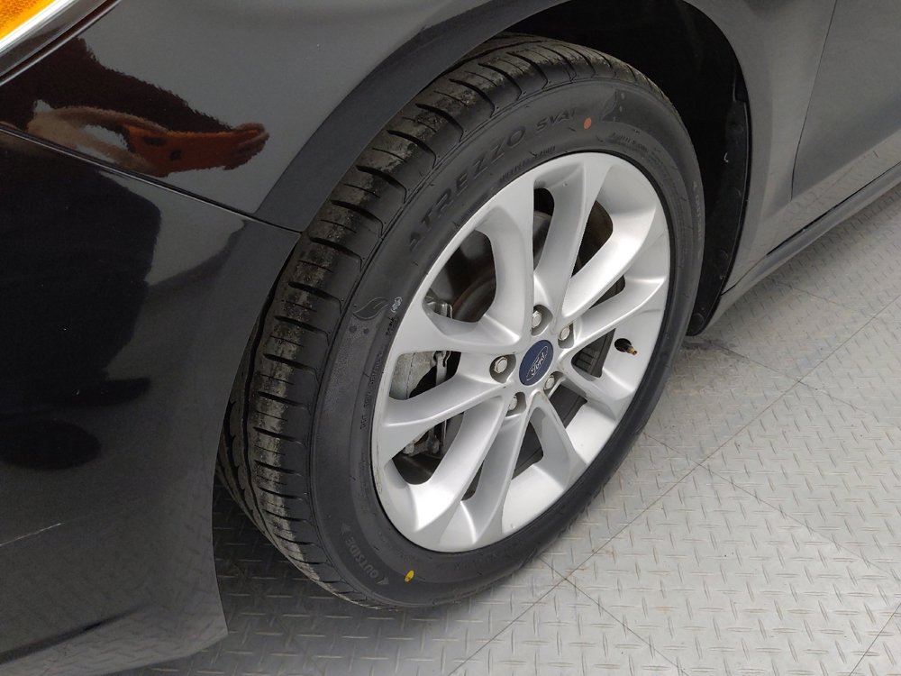 Used 2020 Ford Fusion Energi Titanium image 31