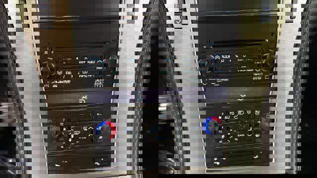 Used 2014 Cadillac Escalade ESV Platinum image 21