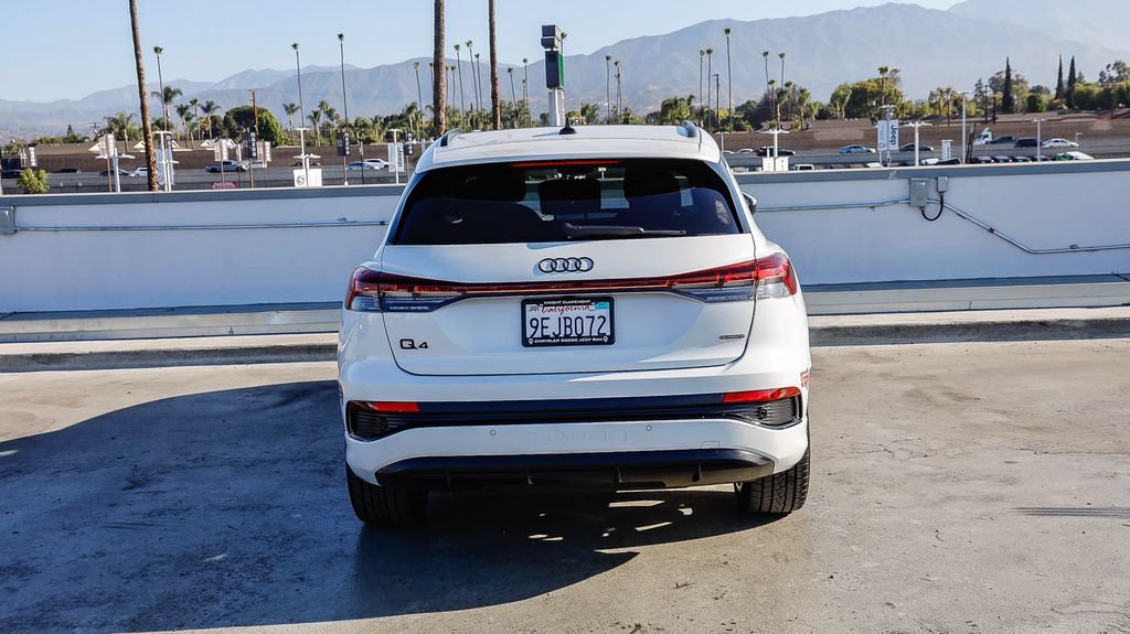 Used 2023 Audi Q4 e-tron Prestige AWD/4WD image 8