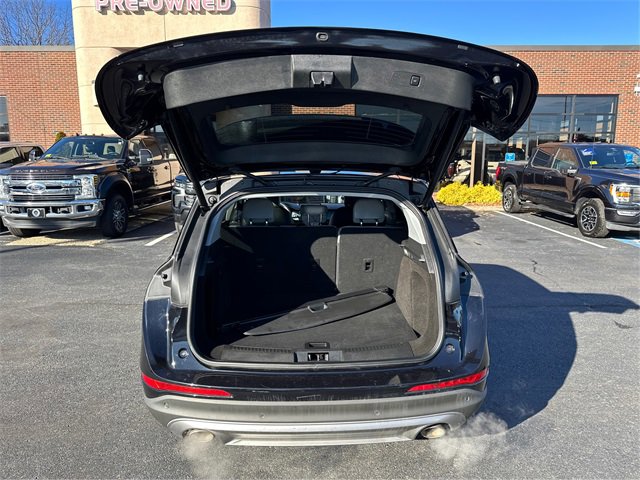 Used 2022 Lincoln Corsair Standard w/ Premium Package image 11